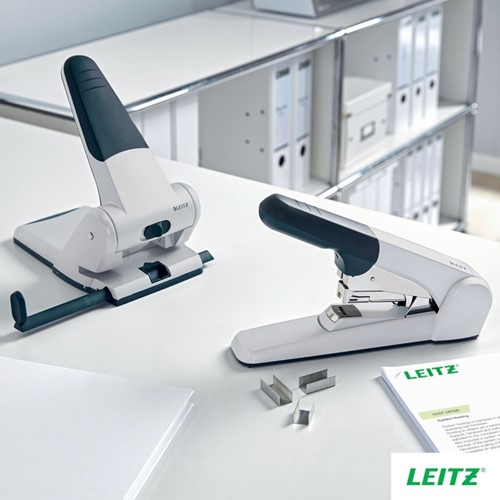 Nietmachine Leitz Heavy Duty Flat Clinch 60 vel zilver-9